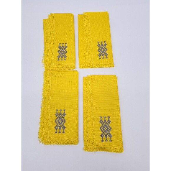 Vtg Hand Embroidered Applique Table Runner 4 Placemat 4 Napkin Set Yellow cloth - Picture 2 of 12